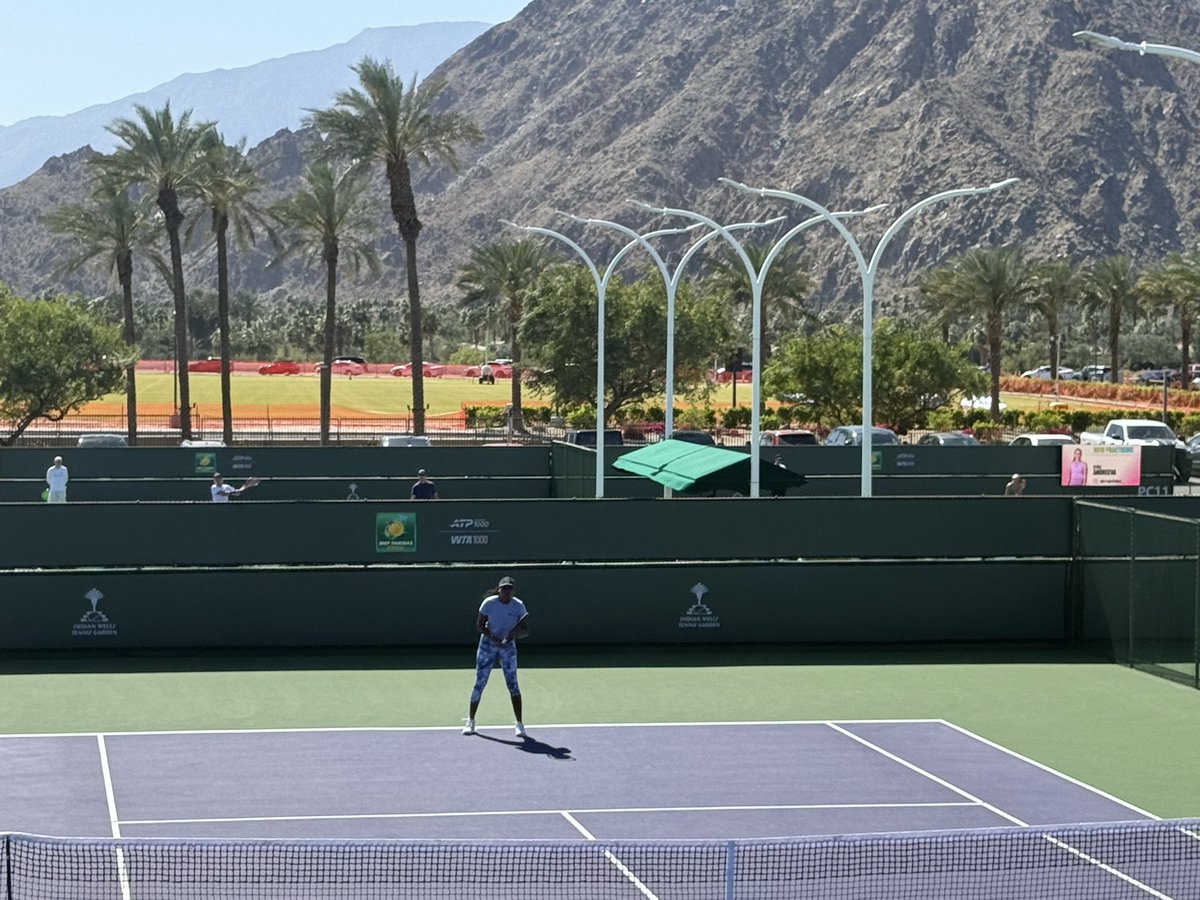 caryn_maroni's tweet image. Road tripping to Indian Wells for the @BNPPARIBASOPEN Ready for world-class tennis and that relentless desert sun. Let the main draw begin! ☀️😎
#BNPParibasOpen #IndianWells #TennisLife #RoadTrip