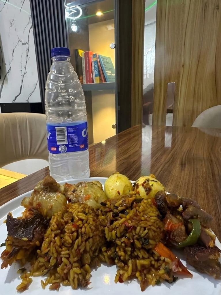 Q: Why do I wake up tired… even after 8 hours of sleep?

A: Let me guess:
→ You didn’t stay up late working.
→ You weren’t up all night crying.
→ You weren’t even mekwe-ing.

But you still woke up feeling like a trailer jammed you, right?

Here’s the harsh truth:
→ It’s NOT