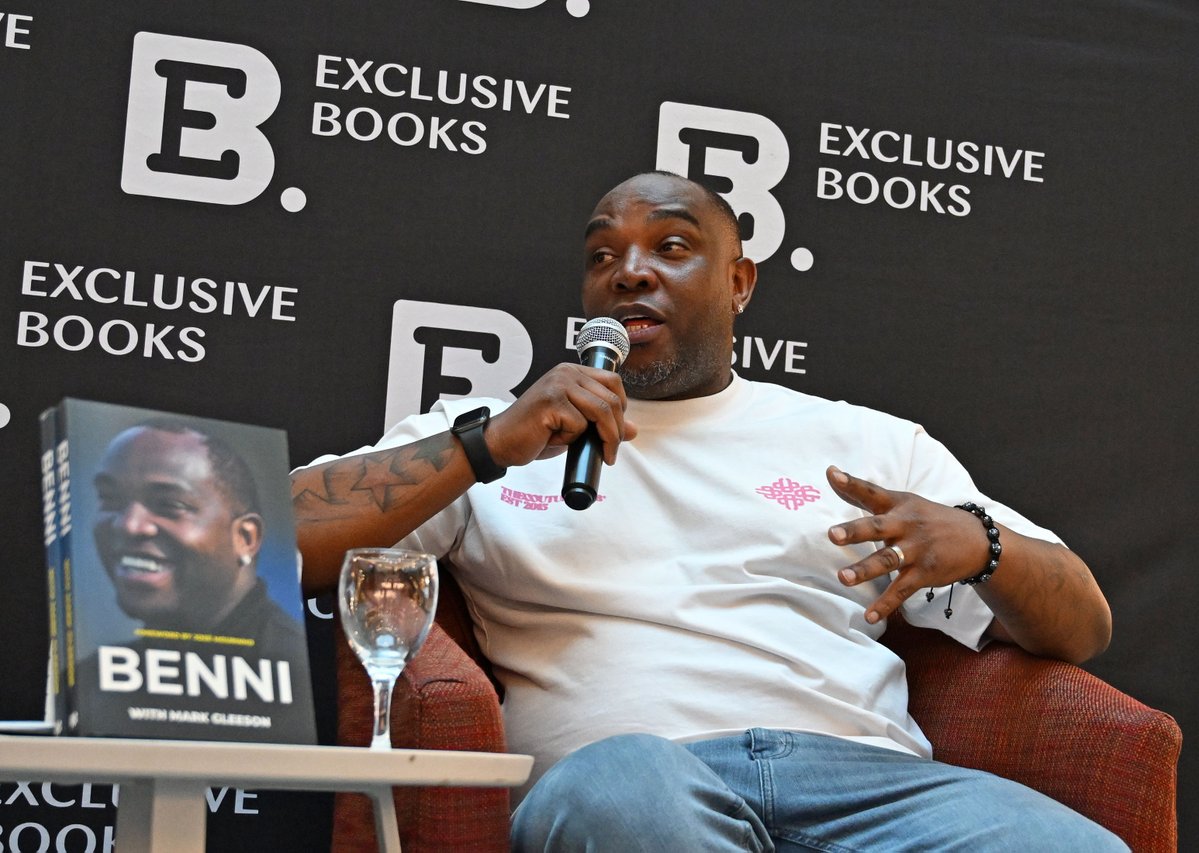 iDiskiTimes's tweet image. 𝗕𝗘𝗡𝗡𝗜 - 𝗧𝗛𝗘 𝟮 𝗖𝗟𝗨𝗕𝗦 𝗜'𝗗 𝗟𝗢𝗩𝗘 𝗧𝗢 𝗖𝗢𝗔𝗖𝗛 

“I was a first team coach, I’m giving myself a little bit of time. Maybe in five to 10 years, I want to be the head coach of Man United.

“And in South Africa, I’ve always been a Kaizer Chiefs supporter. I want to