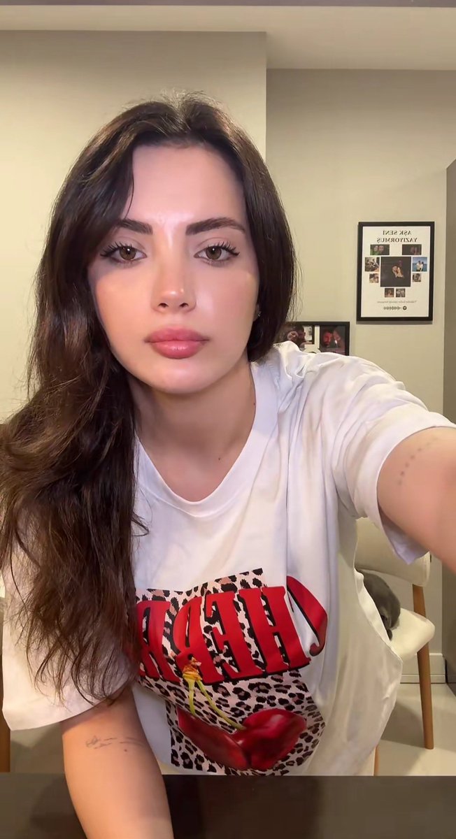 Sblbzdgan's tweet image. Çok güzelsin çokk❤️🍒🧿 #elsed