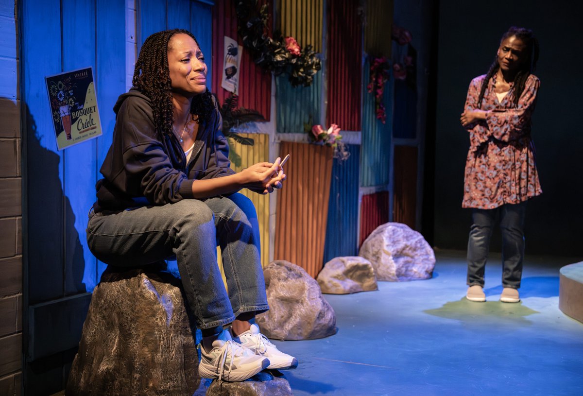 6 second review tweet media