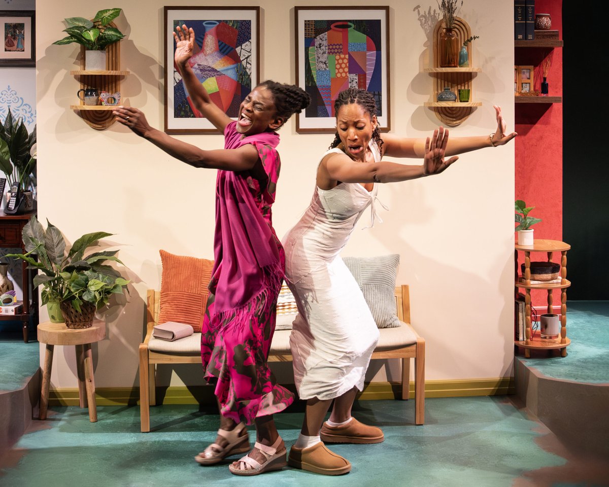 6 second review tweet media