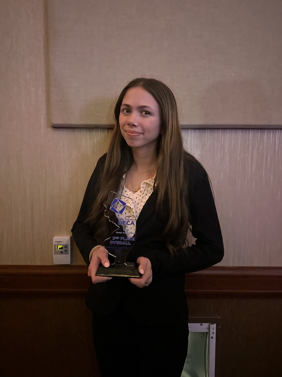 Lawrence HS DECA tweet media