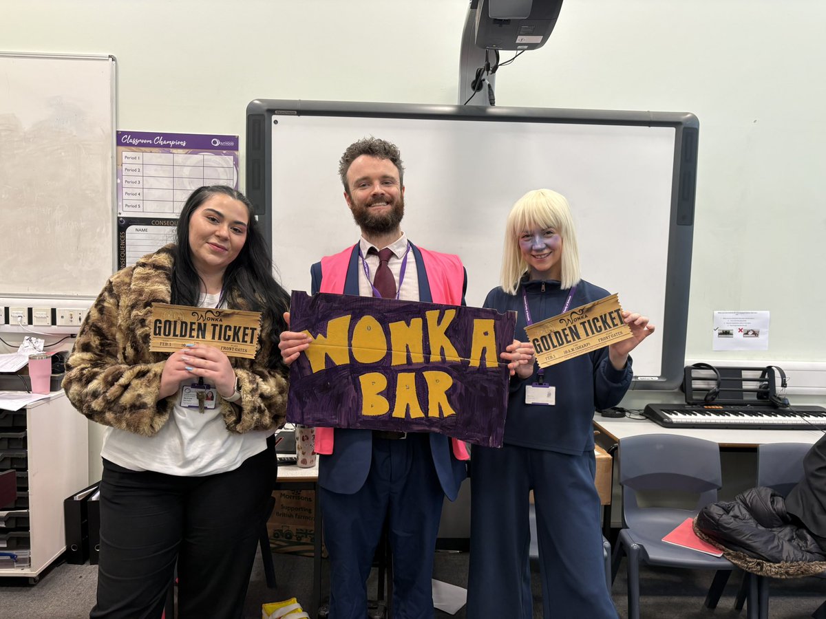 MissOLee. tweet media