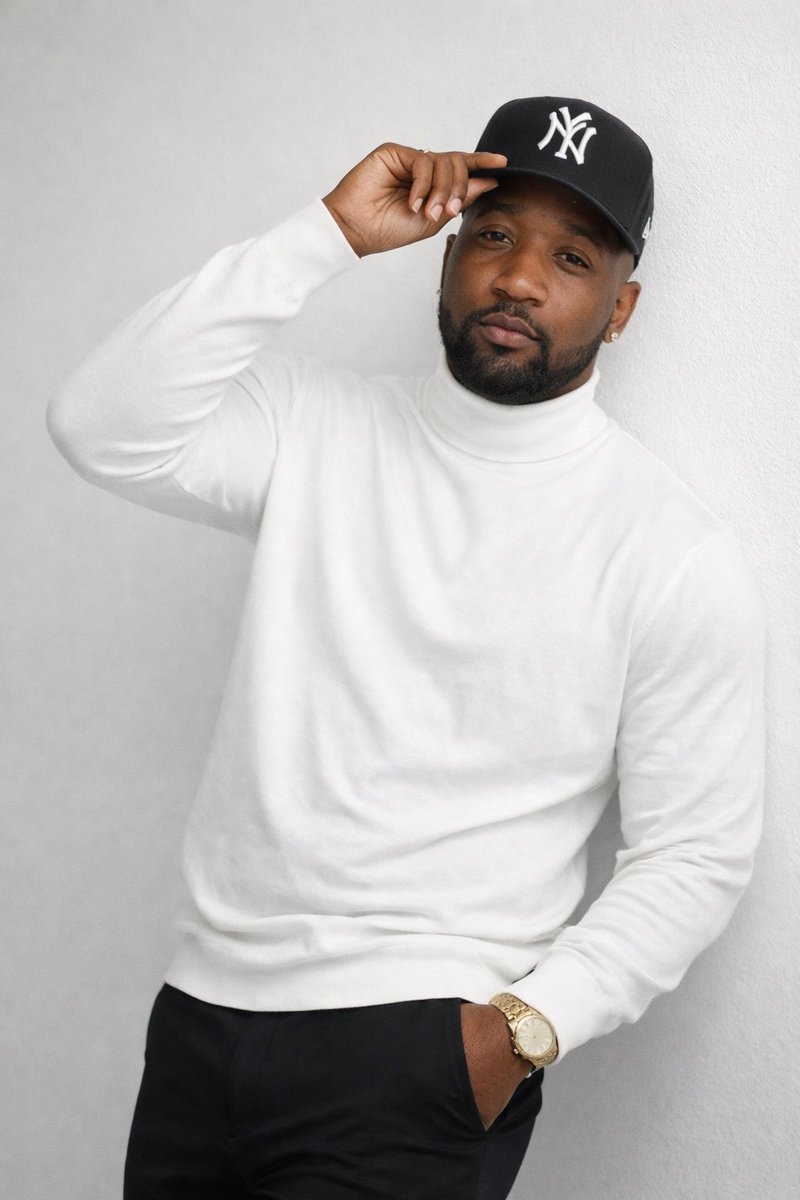 iamquiane's tweet image. My life is the real definition of the show must go on. Chasing progression, not perfection.. #crewscontrol 

quianecrews.com