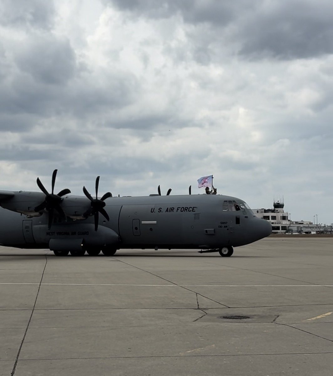 West Virginia International Yeager Airport tweet media