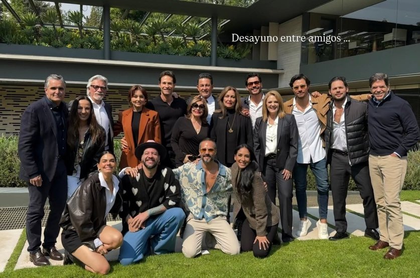 My Girls Vibes 🎀 tweet media