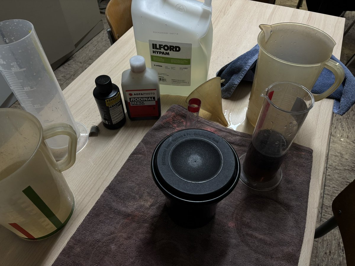 angelspulseee's tweet image. #oldschool #fml