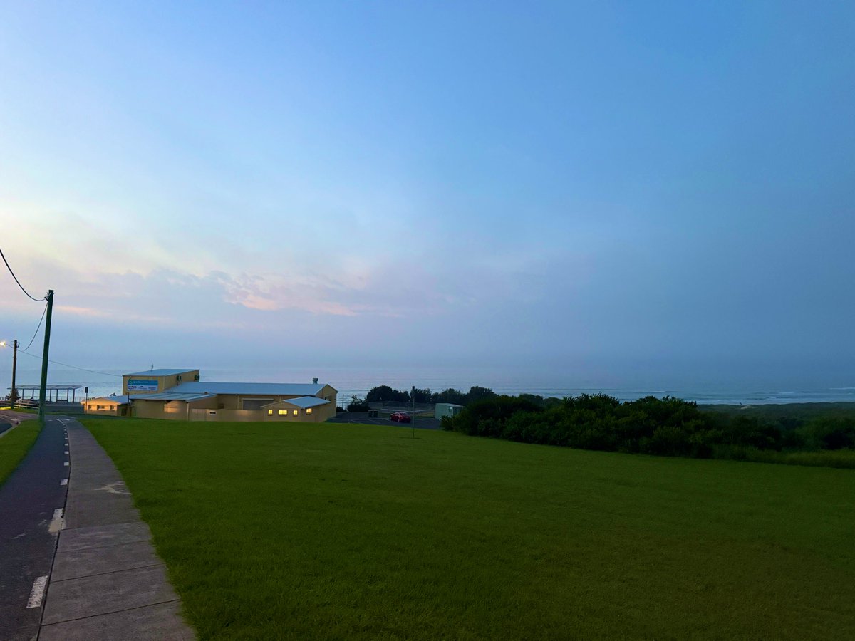 itz_Seeb's tweet photo. Early mornings by the coast — fog in the air, waves in the distance. 🌅 https://t.co/vTdrPncyWI