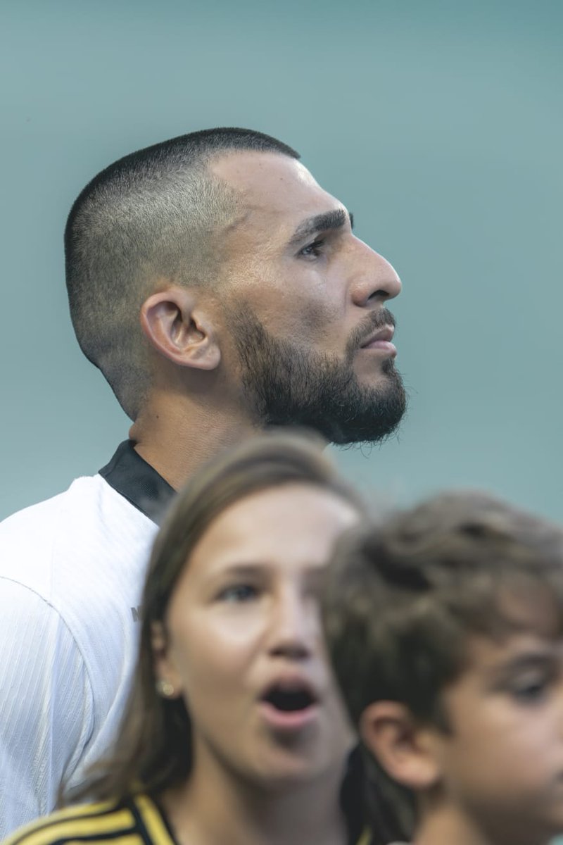 🇺🇸🇵🇾 Segundo o jornalista paraguaio Bruno Pont, existe um acordo e uma promessa do Galo para liberar o zagueiro ao Atlanta United FC, da Major League Soccer, na janela do meio do ano.

O clube americano já enviou proposta, mas o Atlético optou por não negociar neste momento,