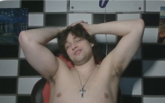 onlyww18 tweet media