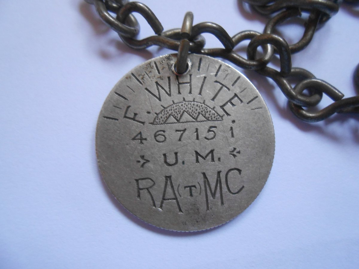 charingmarket's tweet photo. 𝗦𝗶𝗹𝘃𝗲𝗿 𝗦𝗲𝗿𝘃𝗶𝗰𝗲
A 1917 Egyptian 50 piastres coin transformed into a personal WWI identity bracelet for a Royal Army Medical Corps Territorial soldier. A small object with a powerful story behind it. Read more on our blog.
#Militaria #collecting https://t.co/b5Q4oYacLx