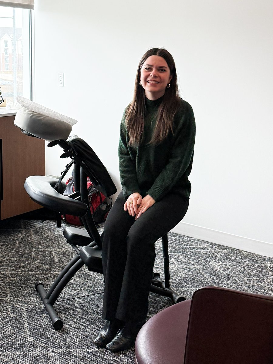 CtrSquare's tweet image. Our team is the heart of #CenterSquare. For #EmployeeAppreciationDay, we celebrated with chair massages and a catered lunch to thank them for their hard work and dedication. We’re grateful for an incredible team!