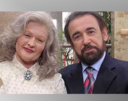 Dizinin tek kusuru bu plastik makyajdı Hülya Avşar’a yapılan makyaj bile daha iyiydi hejkwksjsş