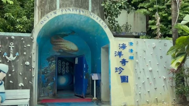 If you need healing today, get some fried chicken，it's really spicy and satisfying。