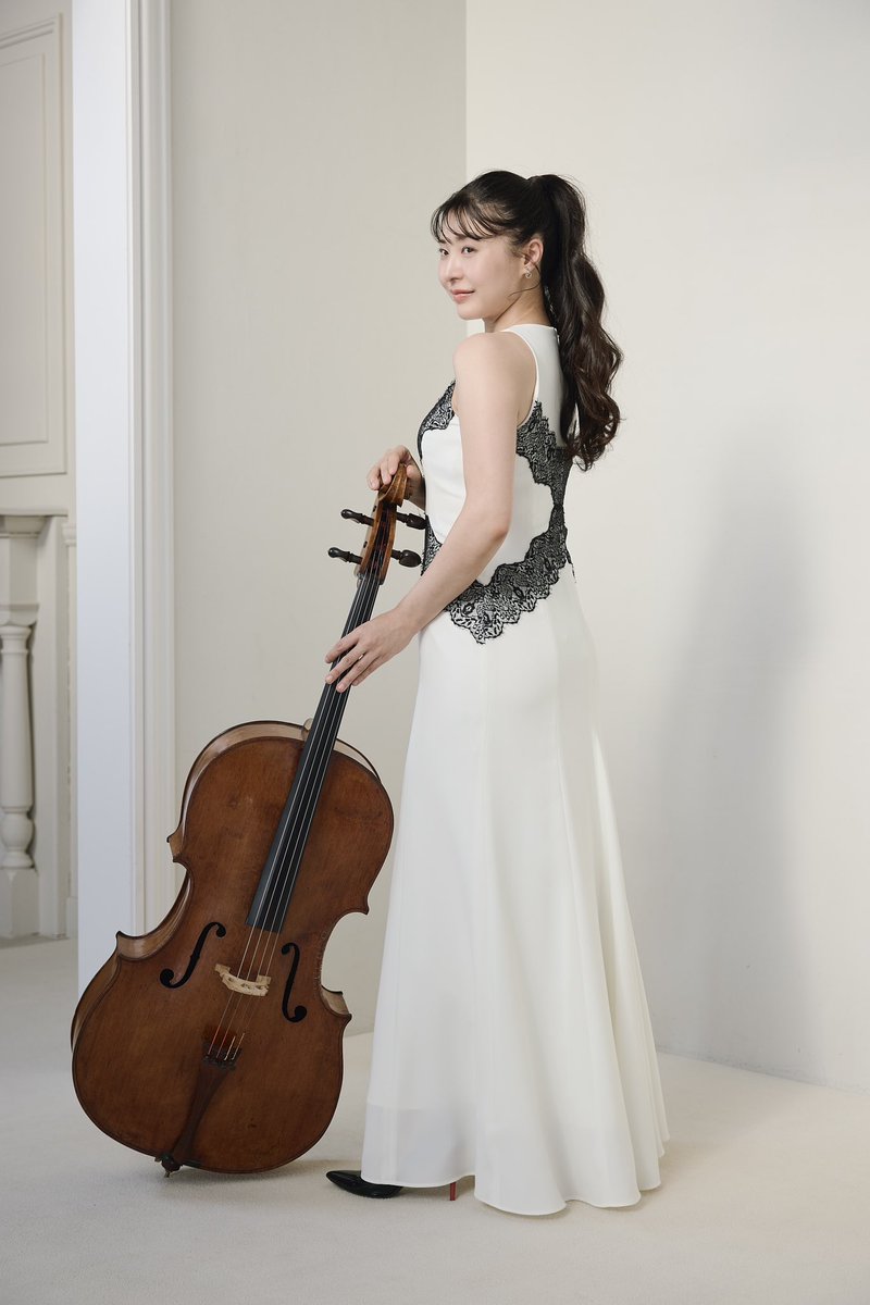 プロデュースしております演奏家のためのドレス『音と服』2026 SS