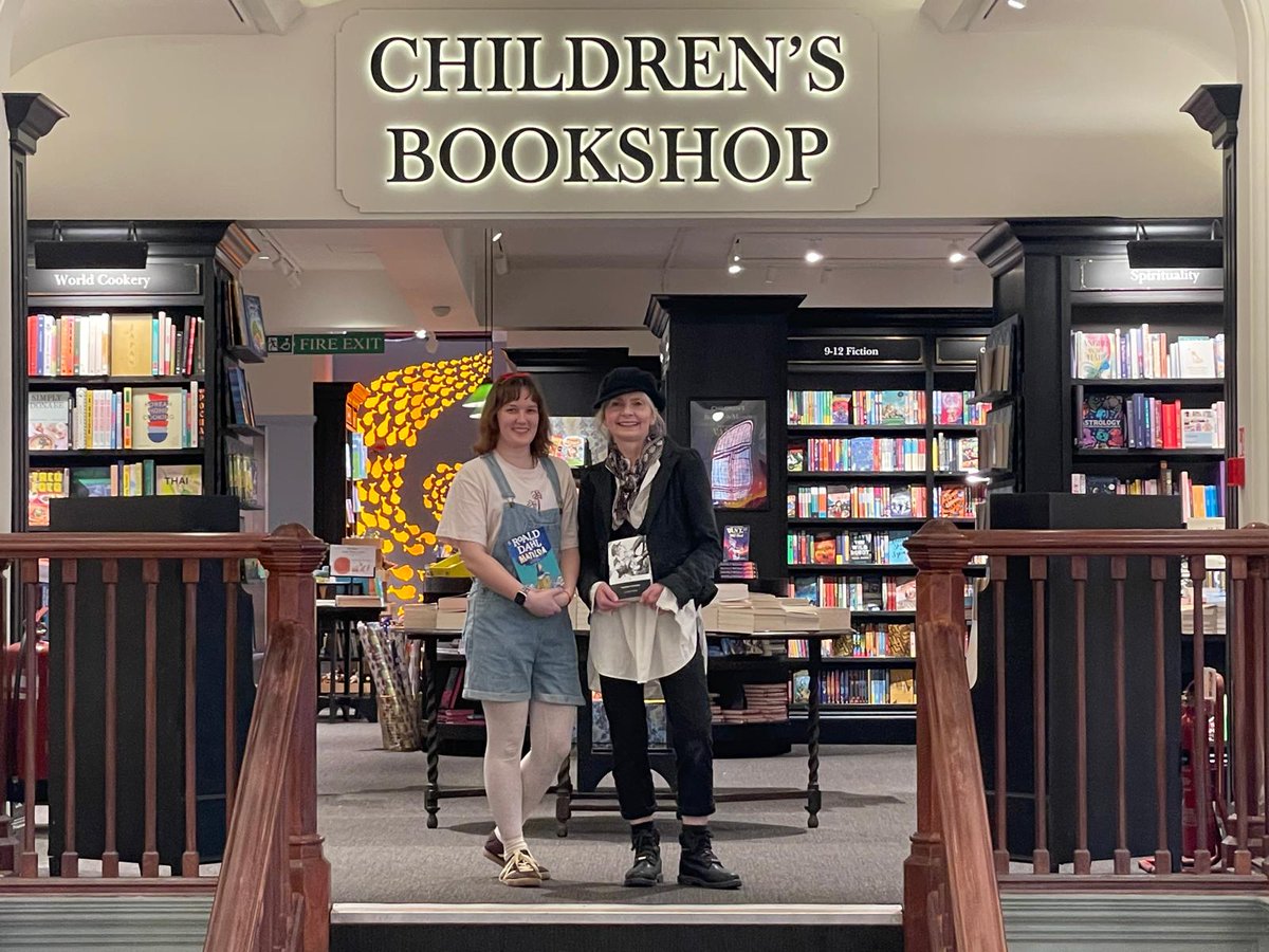 Waterstones Reading tweet media