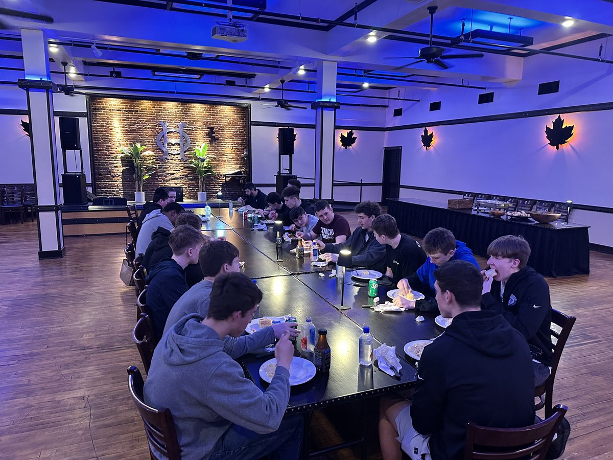 BUhoops304 tweet media