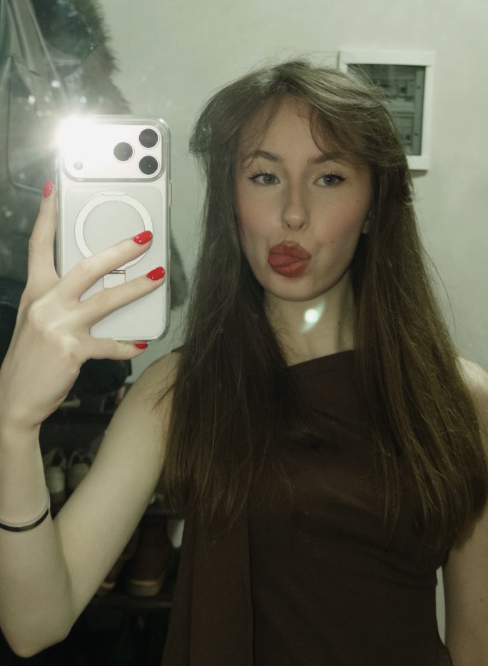 tzpsupremacy's tweet image. 💋💋💋💋💋💋 one thing my bestie and i have in common is always doing a kissy face MHAW #twins #besties
