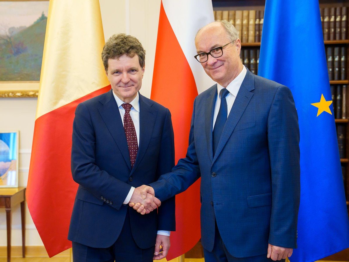 Nicușor Dan tweet media