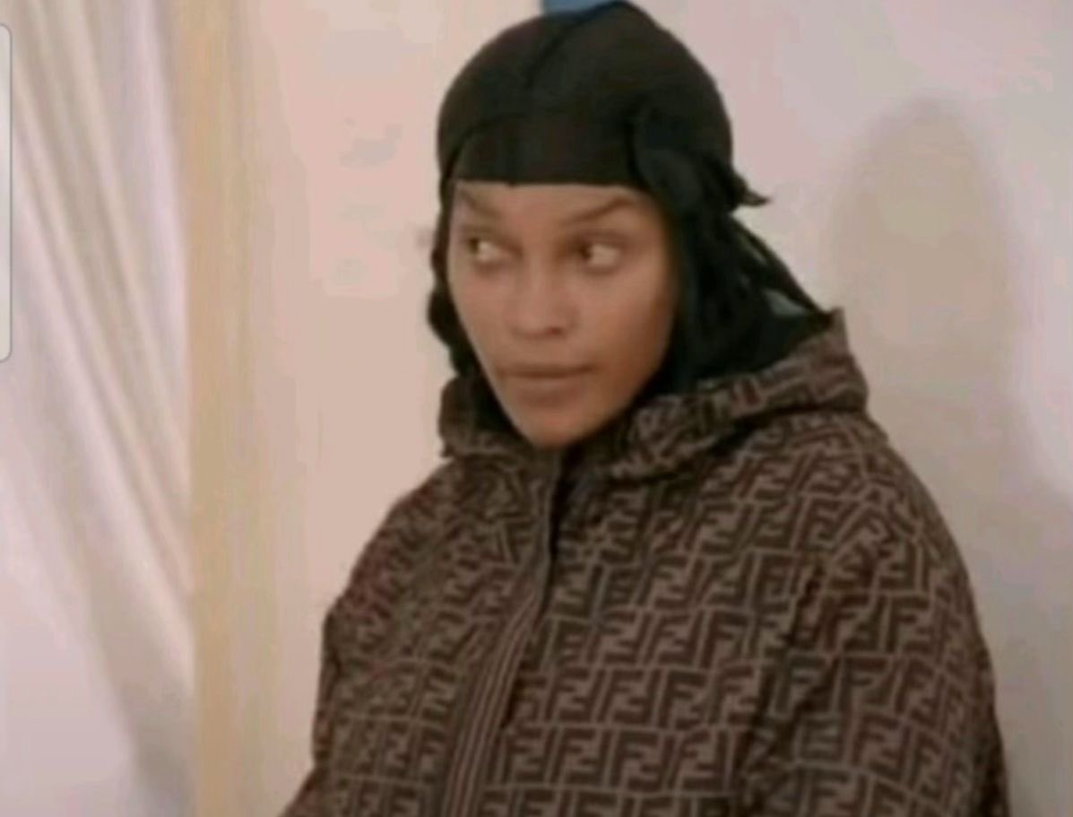 ηιүα ♛ tweet media