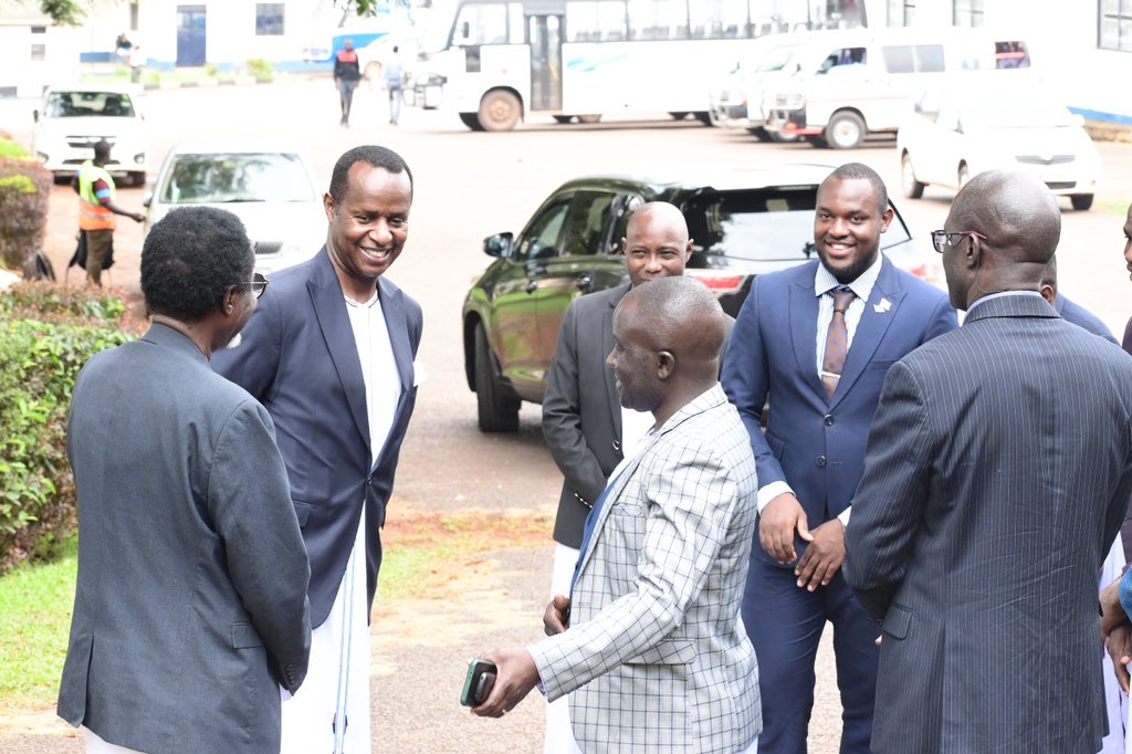 Vice Chancellor MRU tweet media