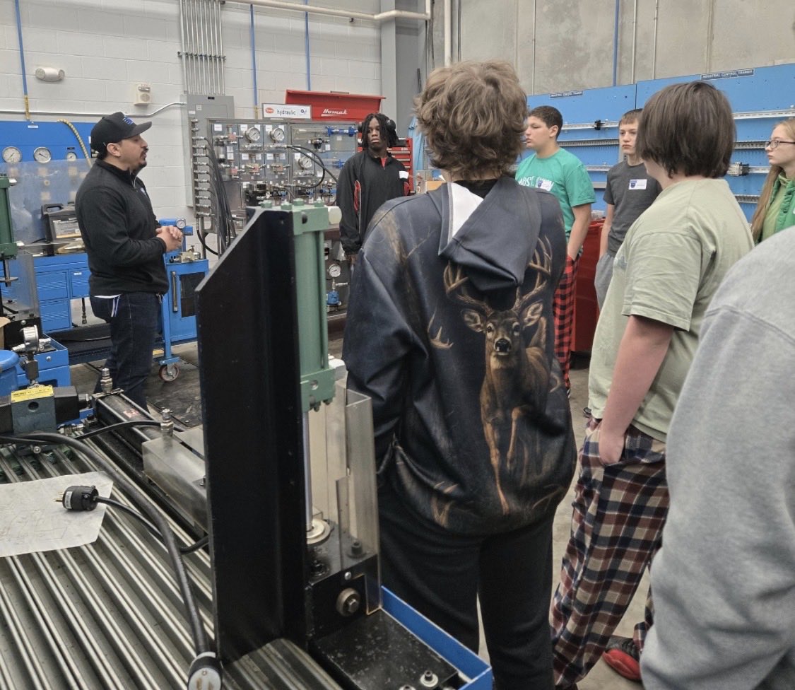 DMACC Perry VanKirk Center tweet media