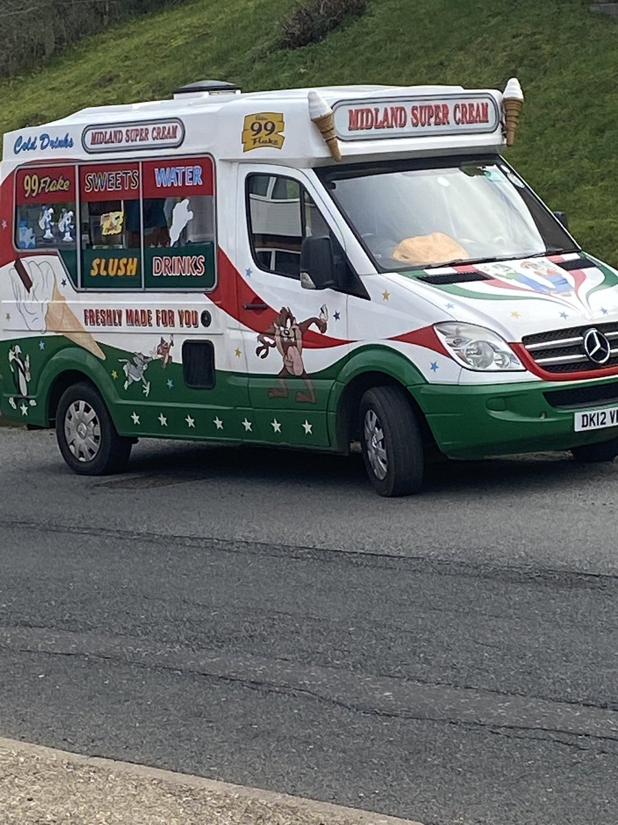 ross_rwilson's tweet photo. I think I’ve found my porn name and transport. https://t.co/QbGlWZrUsq