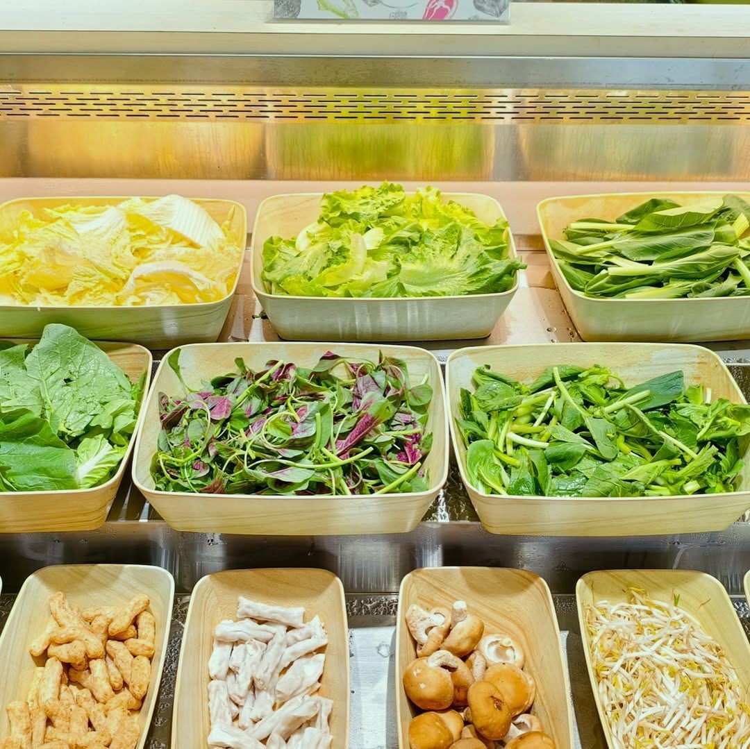 Want to treat yourself? Then Hainanese chicken riceis definitely the best choice，sweet but not heavy得刚刚好。