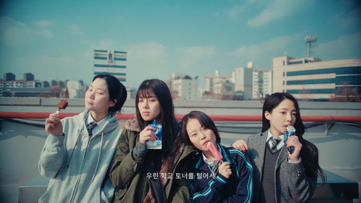 C9CU_YH's tweet photo. 각 곡들이 소녀의 취향인거 같습니다
후드소녀는 subcharacter
체육복소녀는 염라 https://t.co/8dmN41QOR2