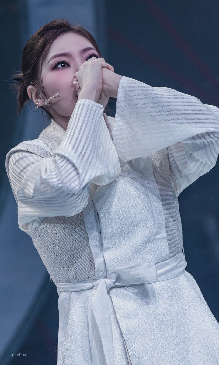 ᴊᴇʟʟʏ ʙᴏx tweet media