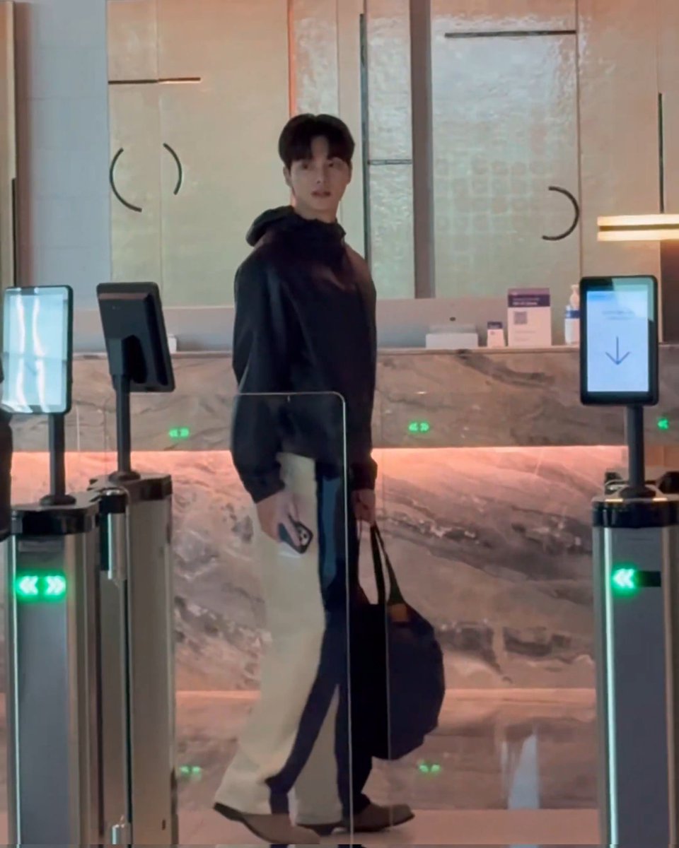 송강한친구 tweet media