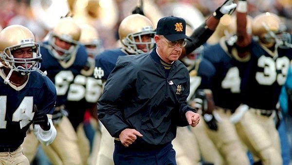 MattStephan85's tweet photo. “These 3 rules have never let me down:
1. Do the right thing. 
2. Do your best. 
3. Show people you care.” – Lou Holtz https://t.co/58neb2IaMi
