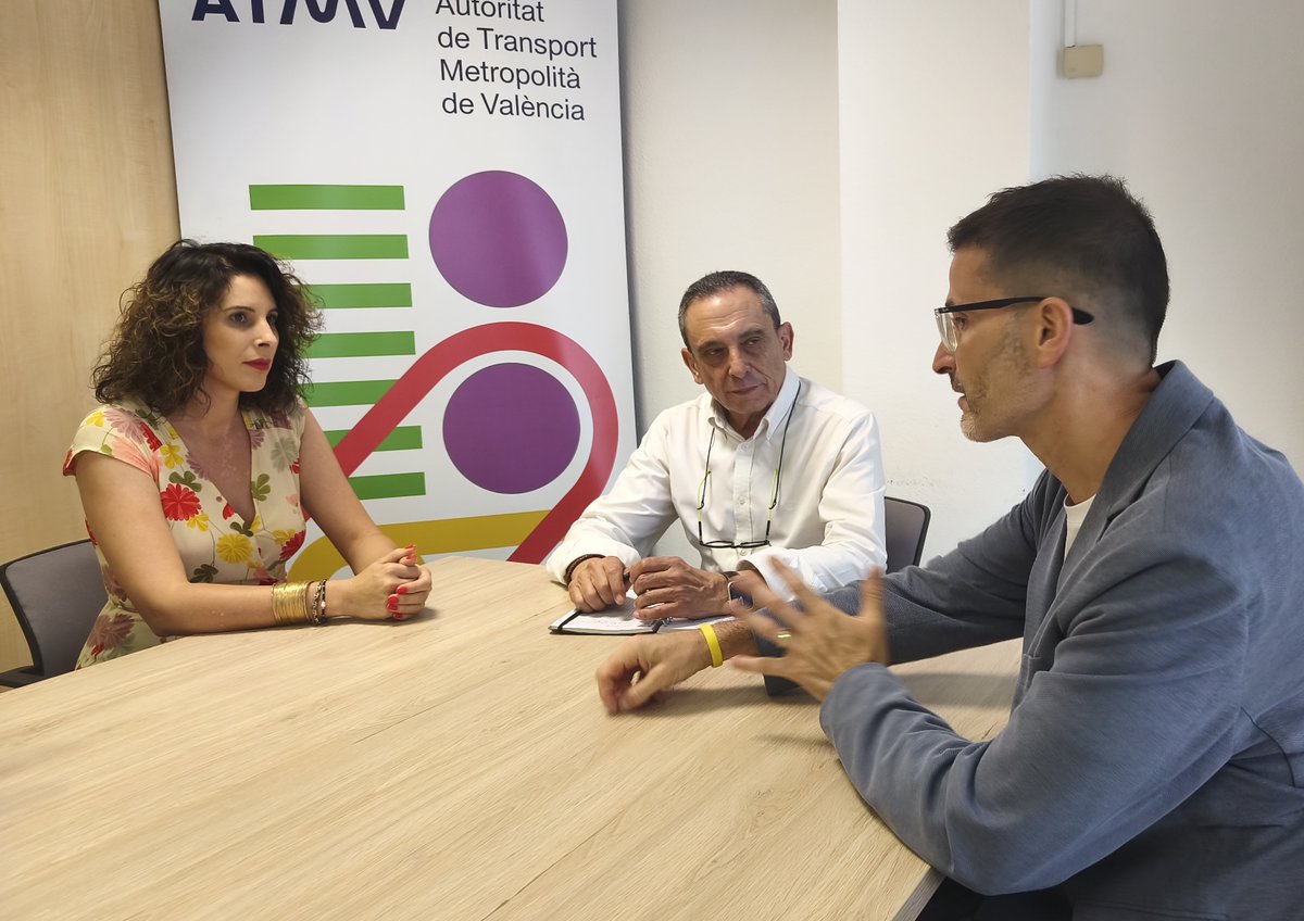quartdepoblet's tweet photo. 🚌 El Ayuntamiento de Quart de Poblet exige a la #ATMV el cumplimiento del servicio lanzadera comprometido para el Barrio del Cristo

✒️ Recuerda que asumió inversiones municipales en el marco de un acuerdo que ahora debe cumplirse

🔗  https://t.co/Jkazkpg5oh

👉@mancobdelcristo https://t.co/OCa0t5CXDX