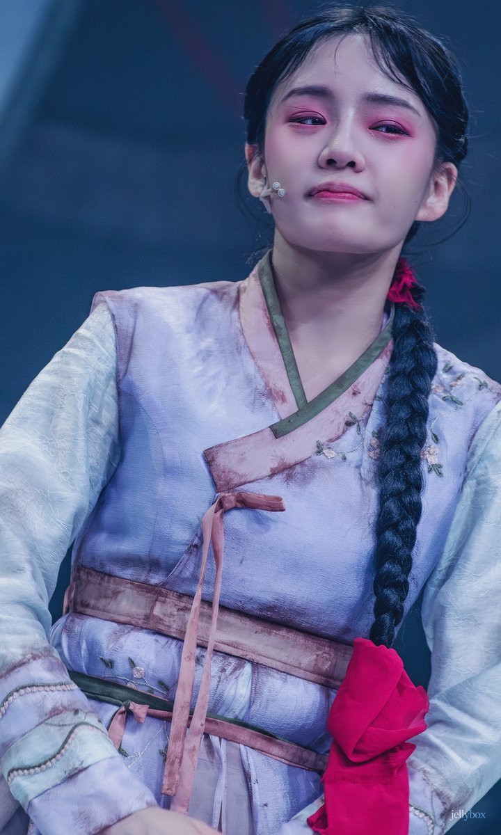 ᴊᴇʟʟʏ ʙᴏx tweet media