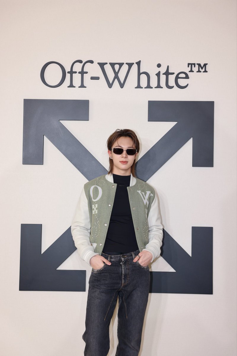 CwrNew's tweet photo. went for the vibes @OffWht 

ZEENUNEW IN PARIS FW26
#OffWhitexZeeNunew
#OffWhite
#OffWhiteFW26 https://t.co/vAhMqgrLwh