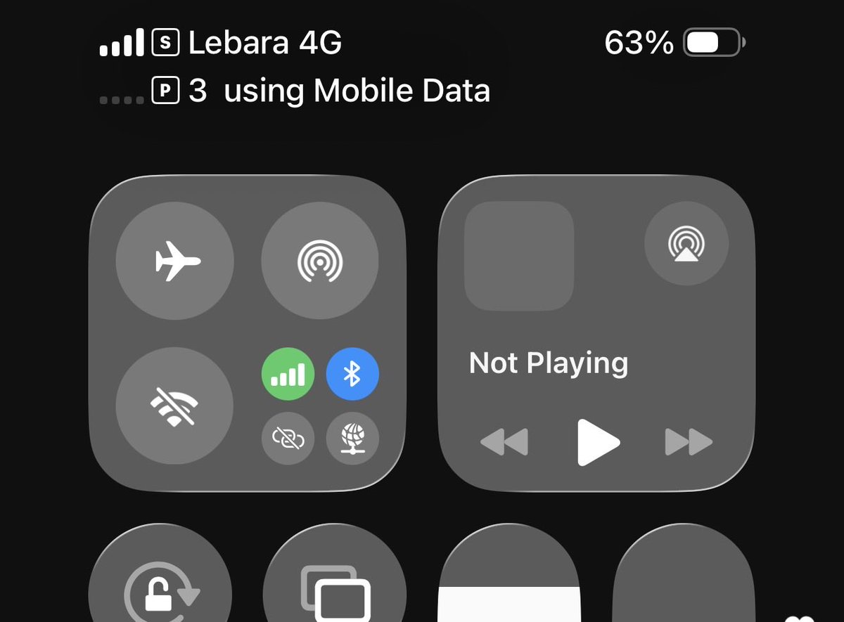 PeterShelley25's tweet photo. @VodafoneUK @ThreeUK  if merging networks creates a better network please explain why I get full service on Lebara and nothing on three ? https://t.co/bzTBqI0Yov