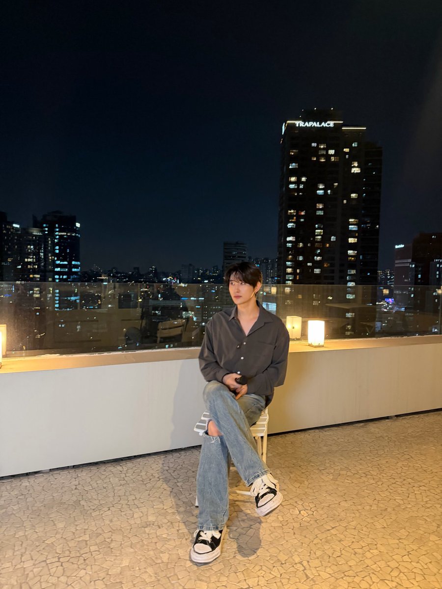 내가 공주님안기로 들고다닐거임