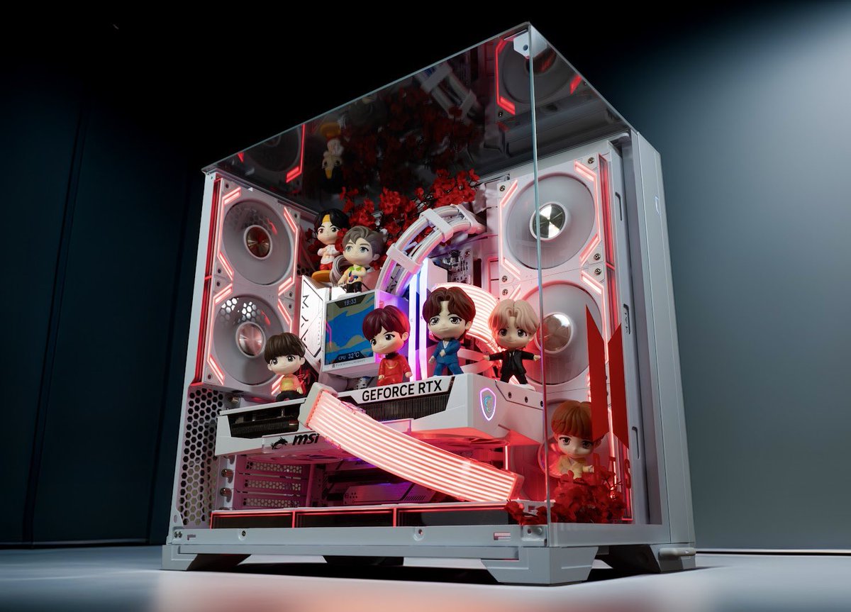 Twelf_TD's tweet photo. BTS Arirang Limited Edition Gaming PC ❤️💜
Being an Army for 11 years now so I’m specially proud for this one 🫶🏼

#BTS #BTSARMY #BTSARIRANG https://t.co/IqiDKYgKas