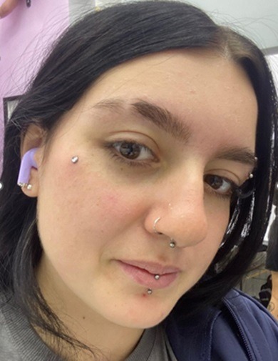 ⚠️ Have you seen Leyla, aged 17, who is missing from #HemelHempstead?

Last seen at around 7pm on 26 Feb.

She has links to #Sutton in south London and may have travelled through the #Watford and #ThreeRivers areas of Herts.

📞 Call 101 with info or 999 if you are with her now