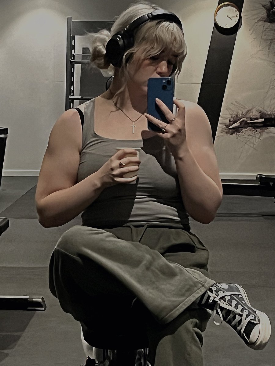 ﾟ✧ﾟ mothemi ﾟ✧ﾟ tweet media