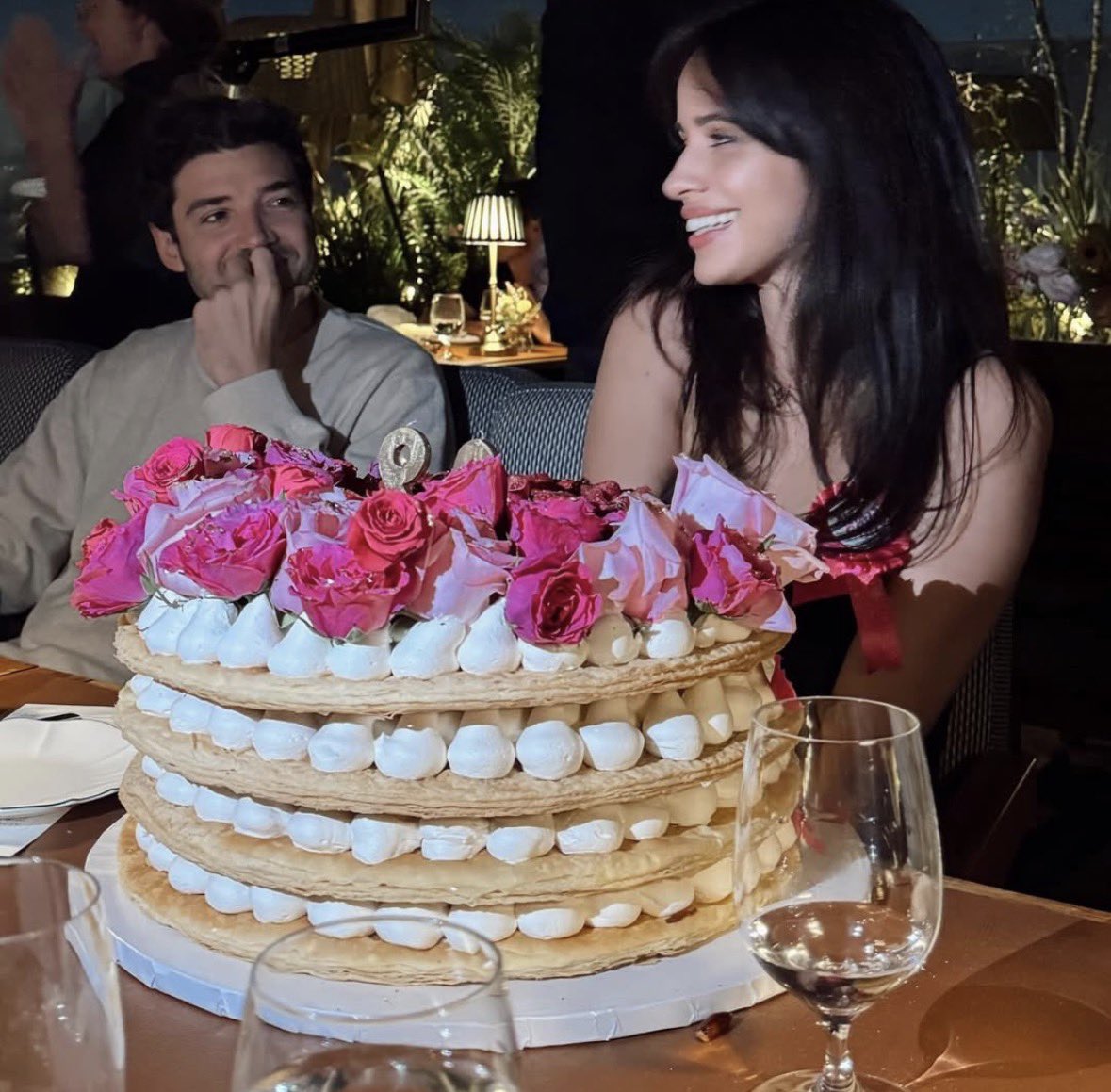 karlasmanners's tweet photo. STOP THE WAY HENRY LOOKS AT CAMILA😭 https://t.co/3KulJ0VsiX