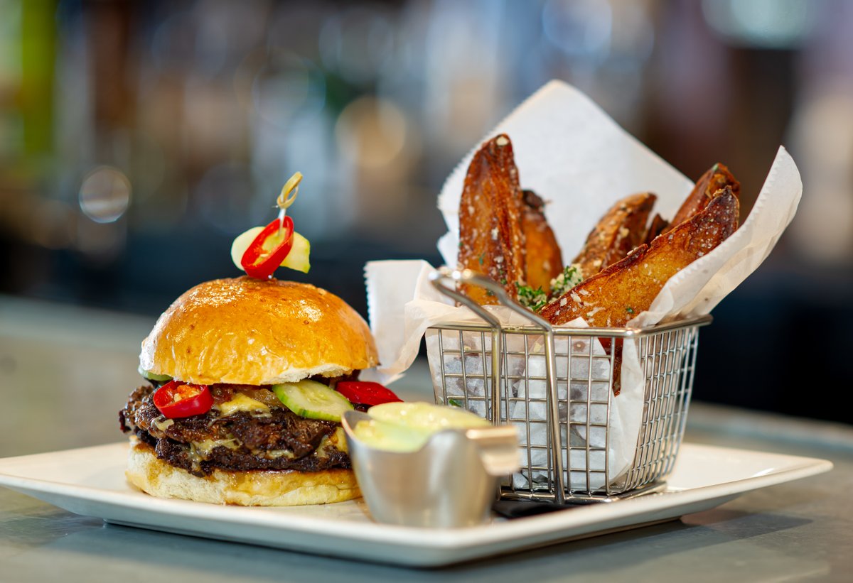 Tony's of Bowling Green tweet media