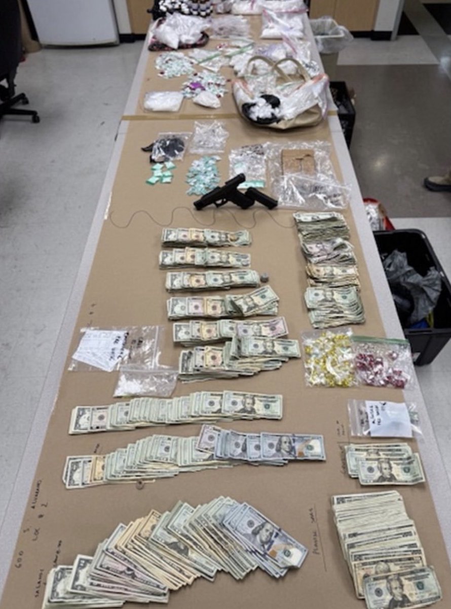 🚨 Early this morning, FBI Los Angeles  executed a takedown of the 18th Street Gang - in partnership with <a href="/HSI_HQ/">Homeland Security Investigations</a> <a href="/DEAHQ/">DEA HQ</a> <a href="/USMarshalsHQ/">U.S. Marshals Service</a> <a href="/LAPDHQ/">LAPD HQ</a> and more. 

Several members in custody. Seizures include illegal narcotics, cash, firearms and other evidence.

More to come. Well done