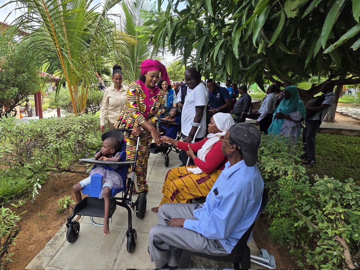 UNHCRMozambique's tweet photo. Displacement can deepen the barriers faced by persons with disabilities.

In Cabo Delgado, UNHCR supported the provision of assistive devices during the visit of First Lady Gueta Chapo, helping restore mobility, independence and dignity. https://t.co/z5KevqAVl4