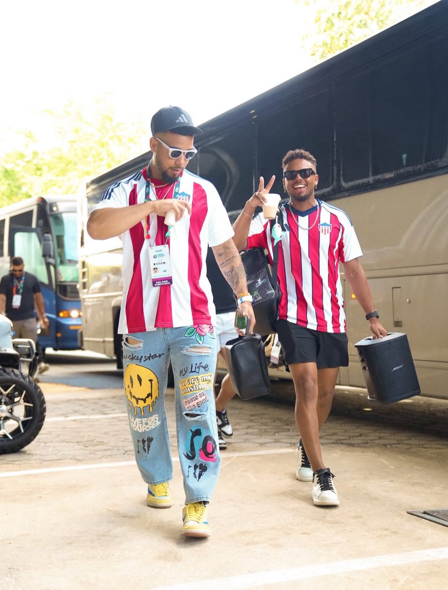 🇨🇴⚾️ Luis Patiño y Dayan Frías llegando a Puerto Rico a jugar el Clásico Mundial de Béisbol con la selección Colombia con la del tiburón puesta <a href="/JuniorClubSA/">Junior FC</a> ❤️
