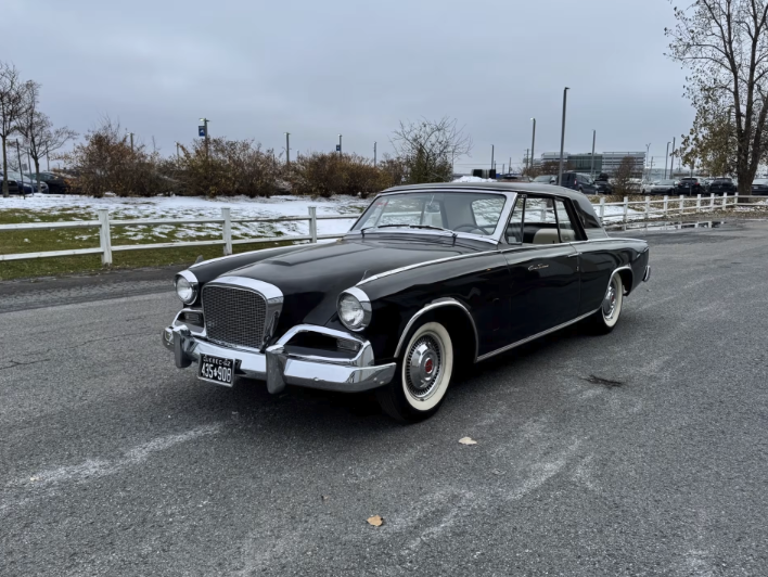 Mecum Auctions tweet media