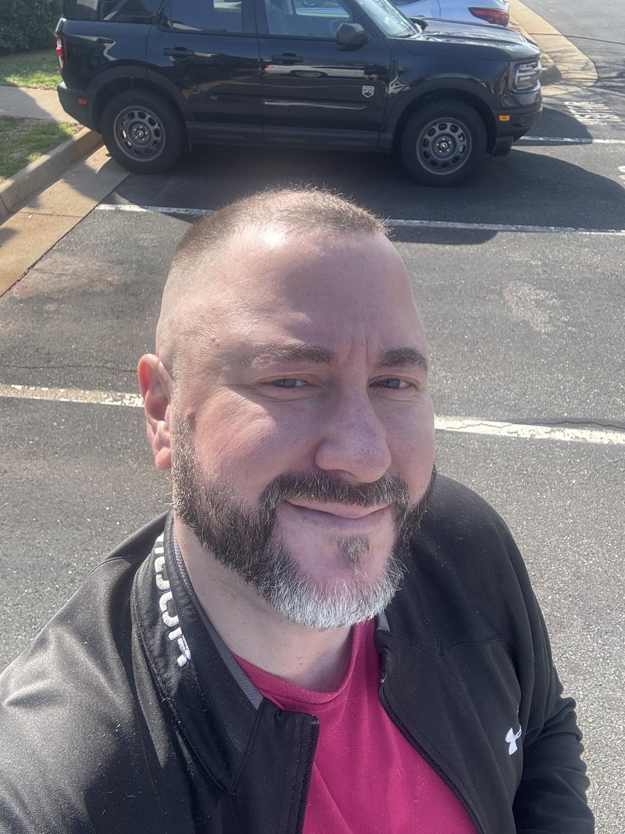 REALMANIAC98 tweet media