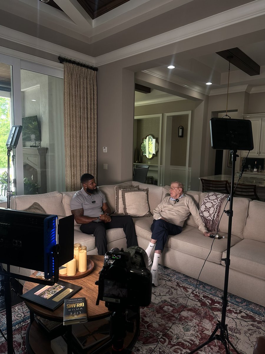 Syvelle Newton tweet media