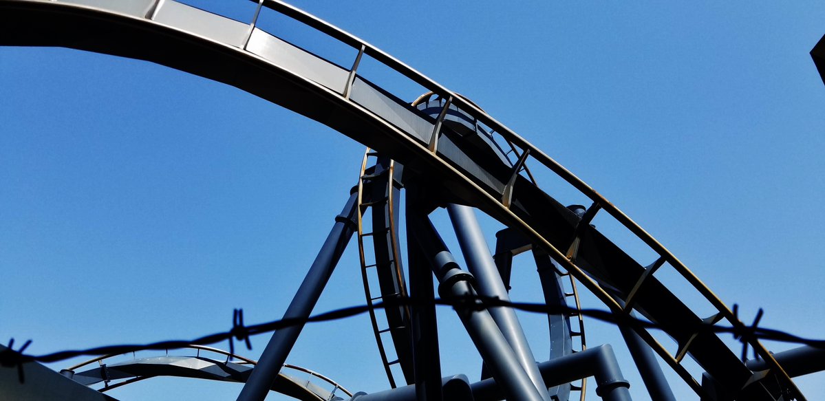 10arc10's tweet image. The biggest loss here might be the death of the final still-intact original gritty all black scheme for Batman the Ride. The greatest moment of 90s theme park design.

RIP Warner Brothers. RIP Six Flags.